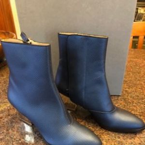 Zoe Lee Blue Ankle Boot Gold Heel
